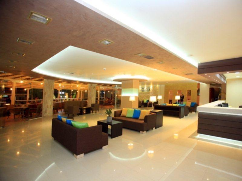 St Constantin Hotel Гувес Екстериор снимка