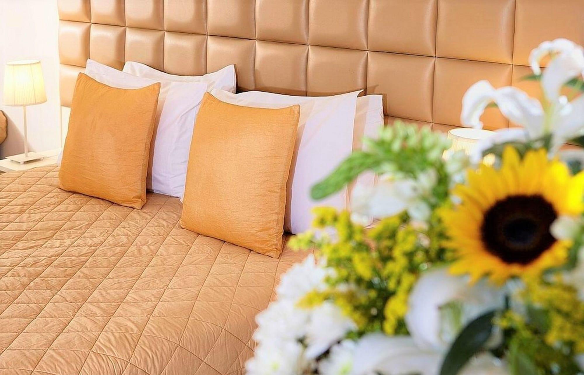 St Constantin Hotel Гувес Екстериор снимка