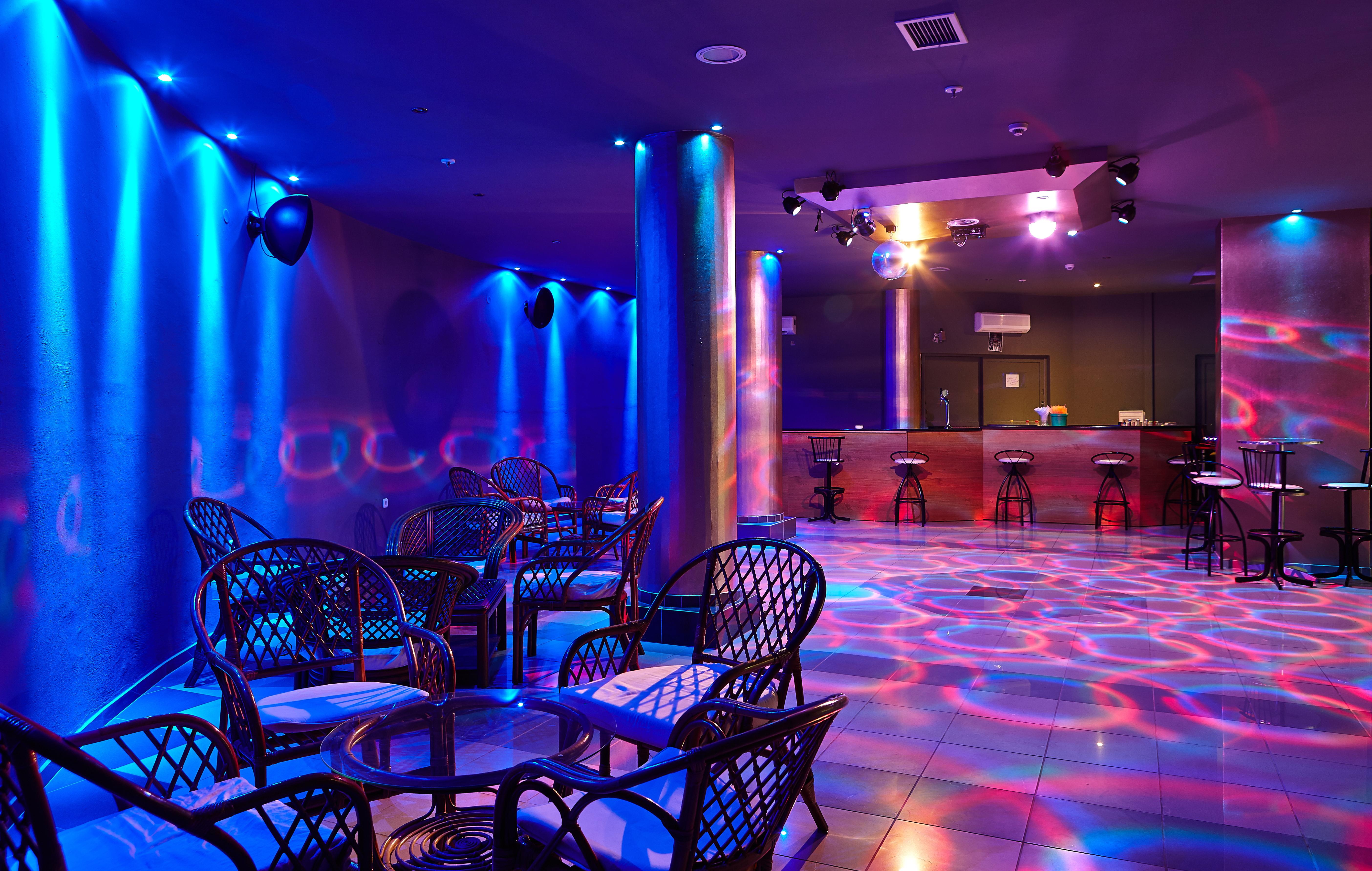 St Constantin Hotel Гувес Екстериор снимка