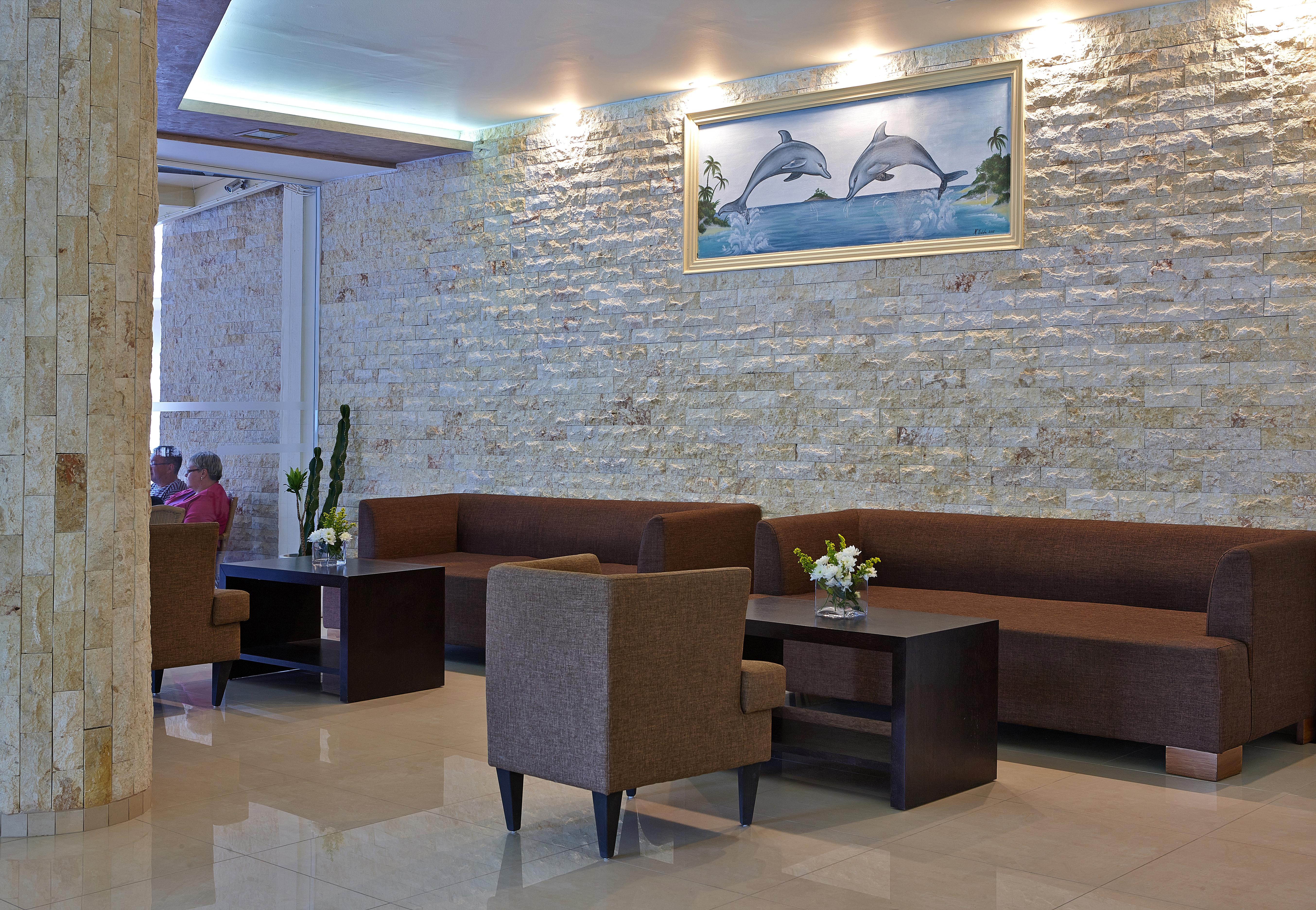 St Constantin Hotel Гувес Екстериор снимка